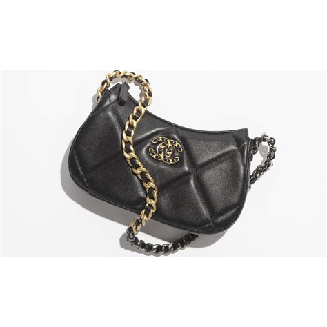 vintage chanel leather clutch|Chanel 19 clutch with chain.